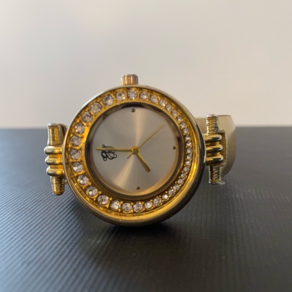 Watch - Picture 2 of 5